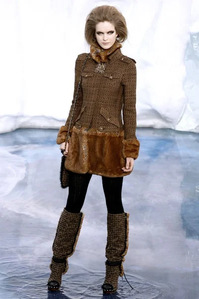 Look 8